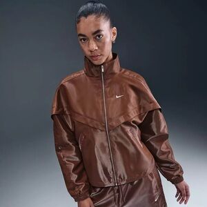 Nike Women's Sportswear Windrunner Shine Jacket